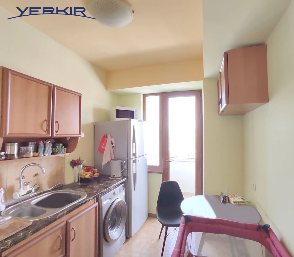 Apartments Code: 10+308316