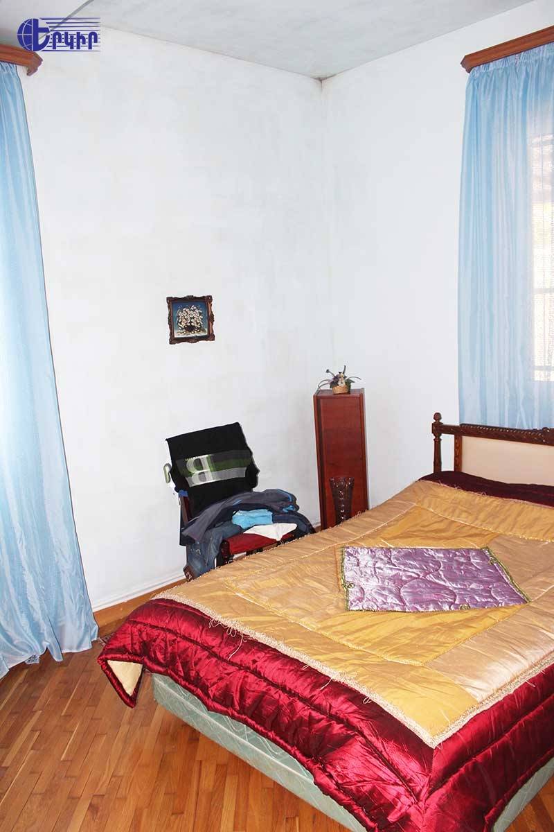 Առանձնատներ Կոդ` 4+50775