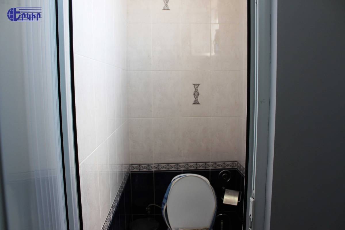 Առանձնատներ Կոդ` 7+50101