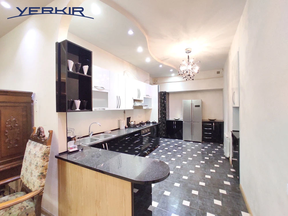 Apartments Code: 10+409836