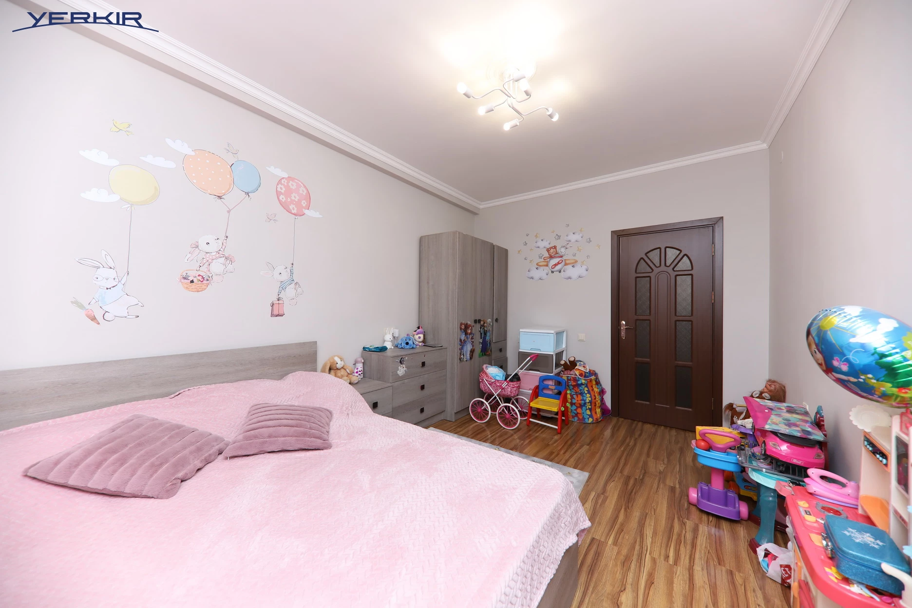 Բնակարաններ Կոդ` 3+311125