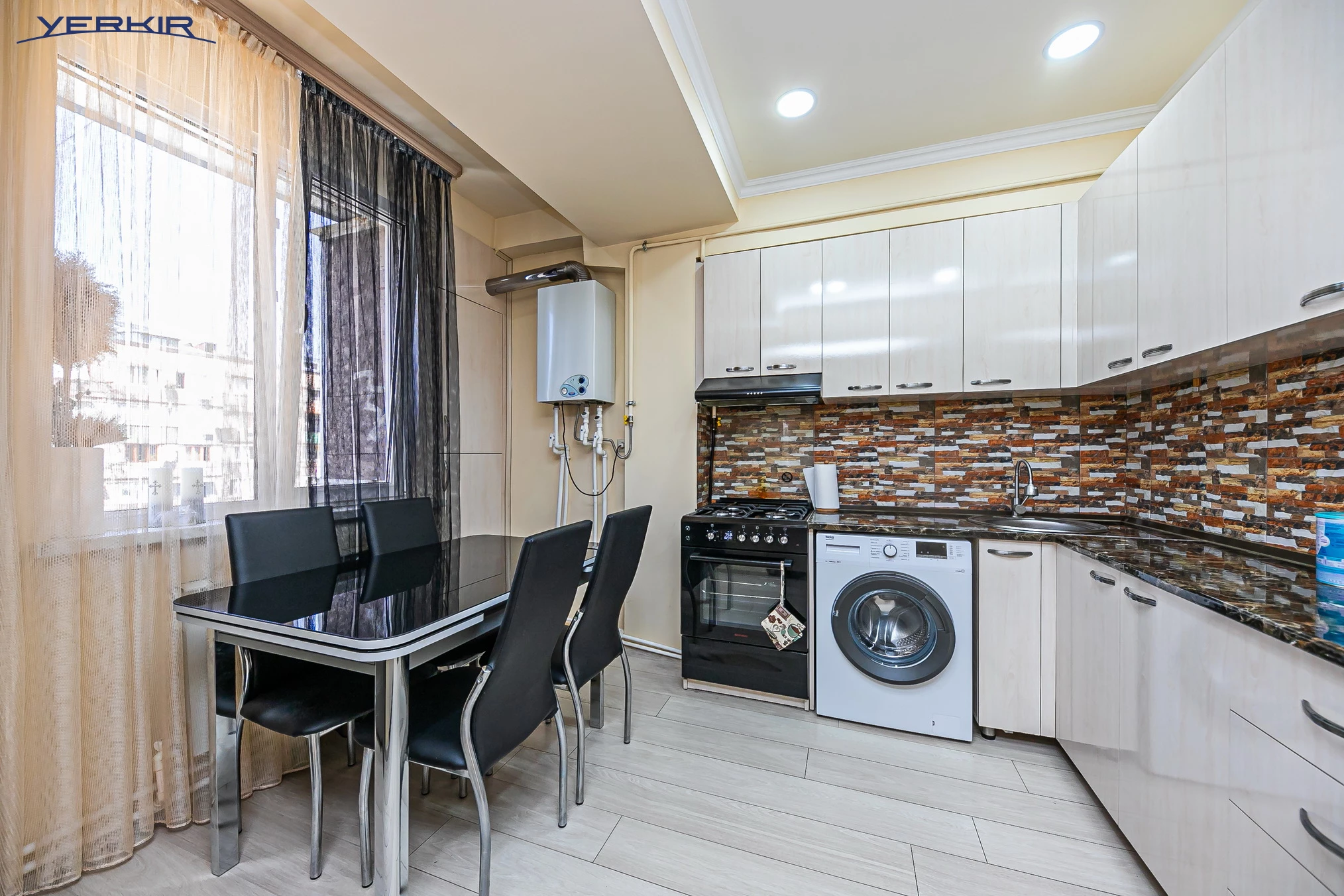 Apartments Code: 5+119052