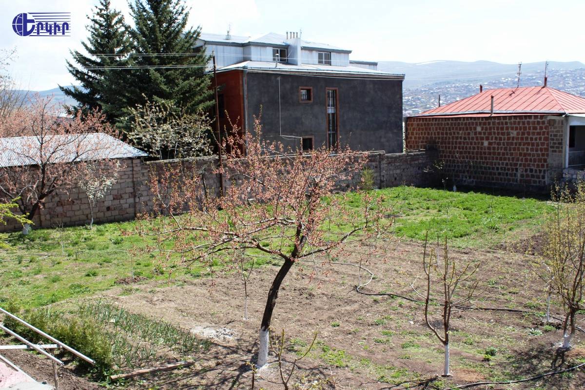 Առանձնատներ Կոդ` 7+50101