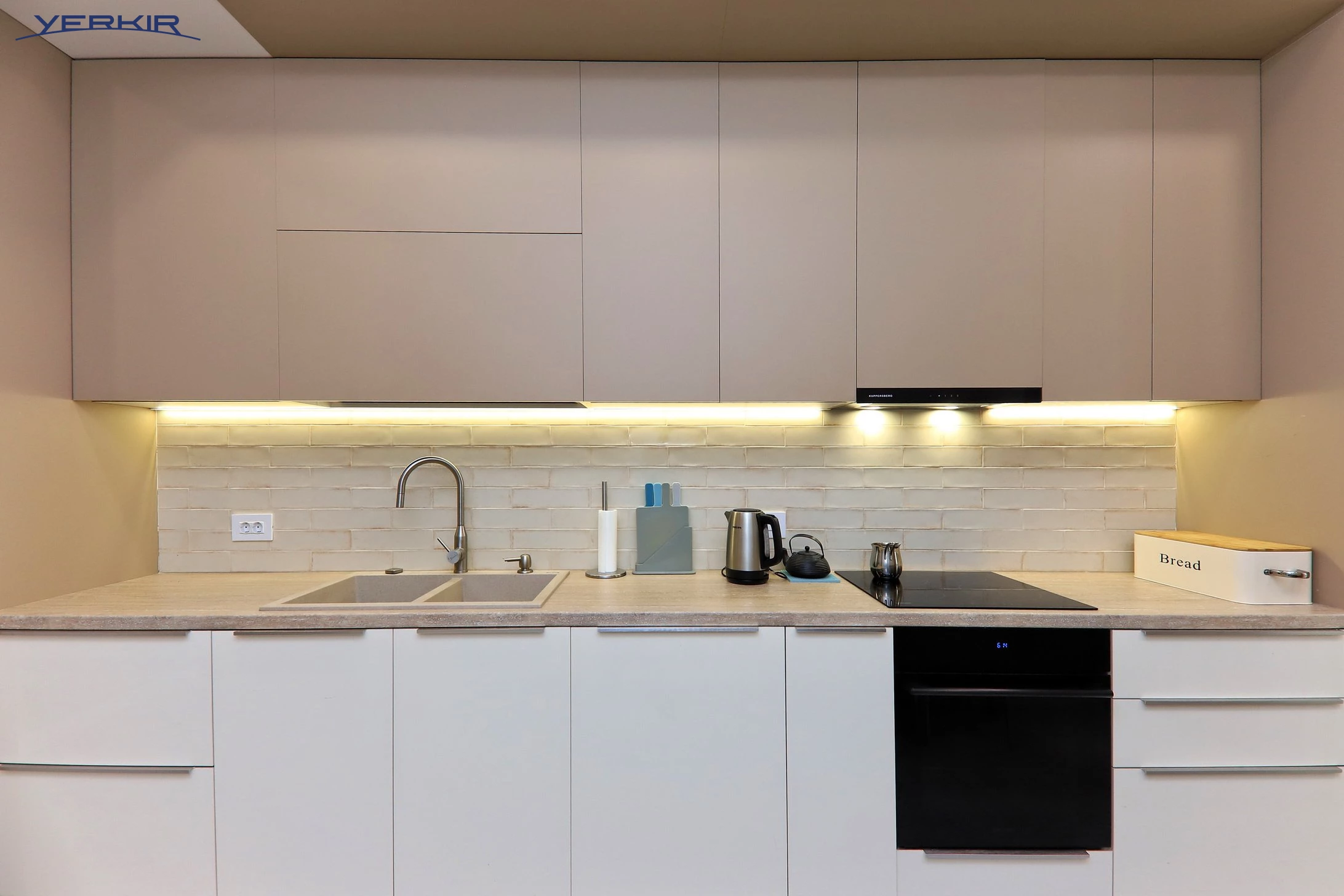 Apartments Code: 9+4161020