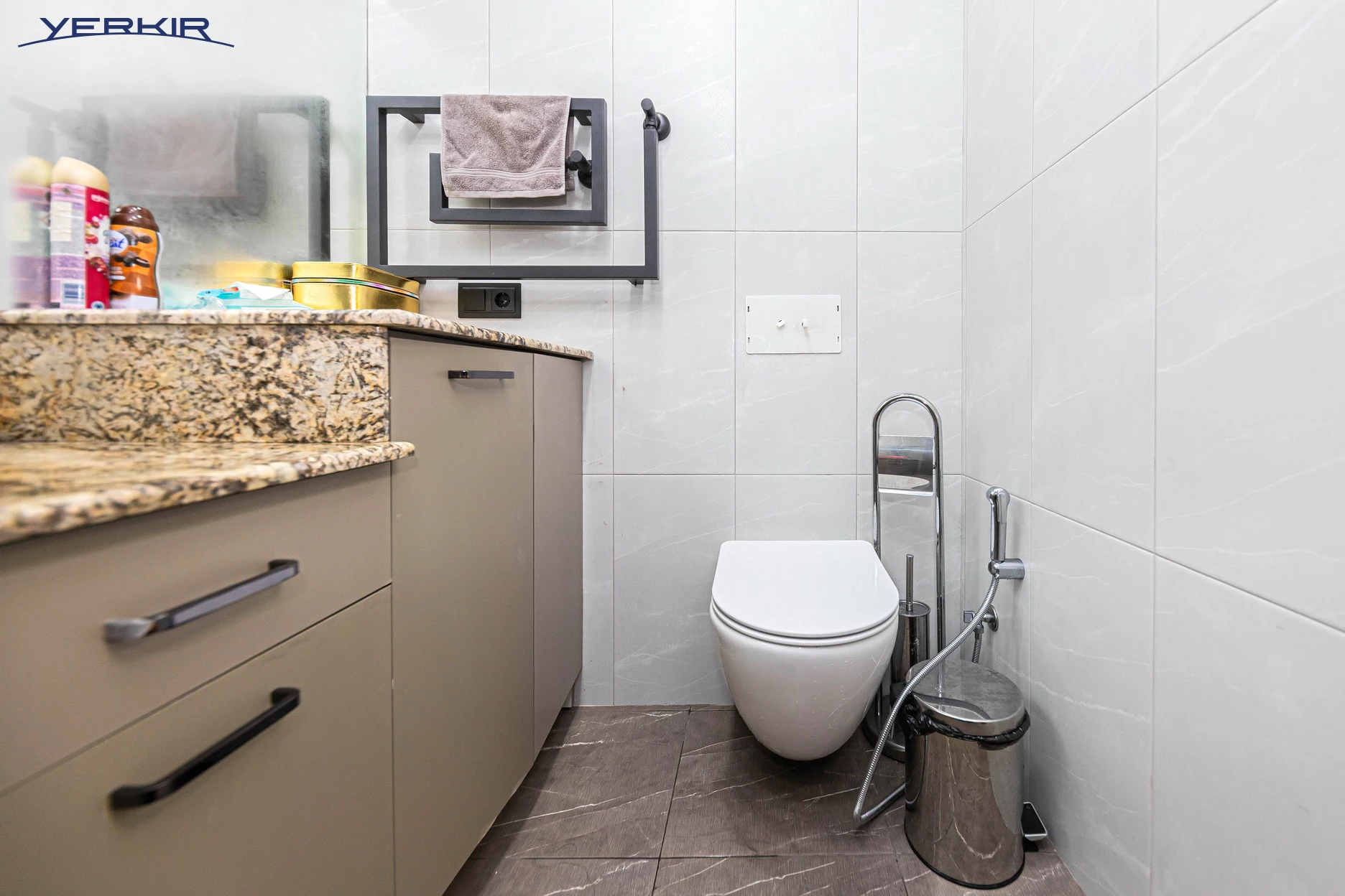 Բնակարաններ Կոդ` 5+214462