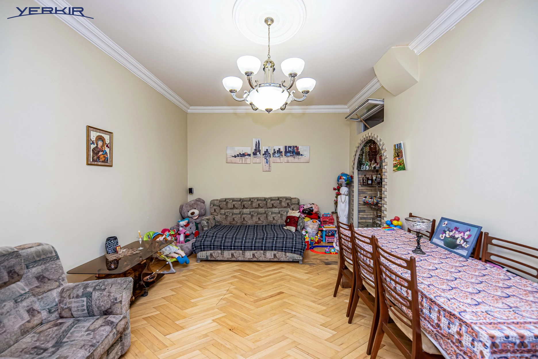 Коммерческие недвижимости Код 10+713158