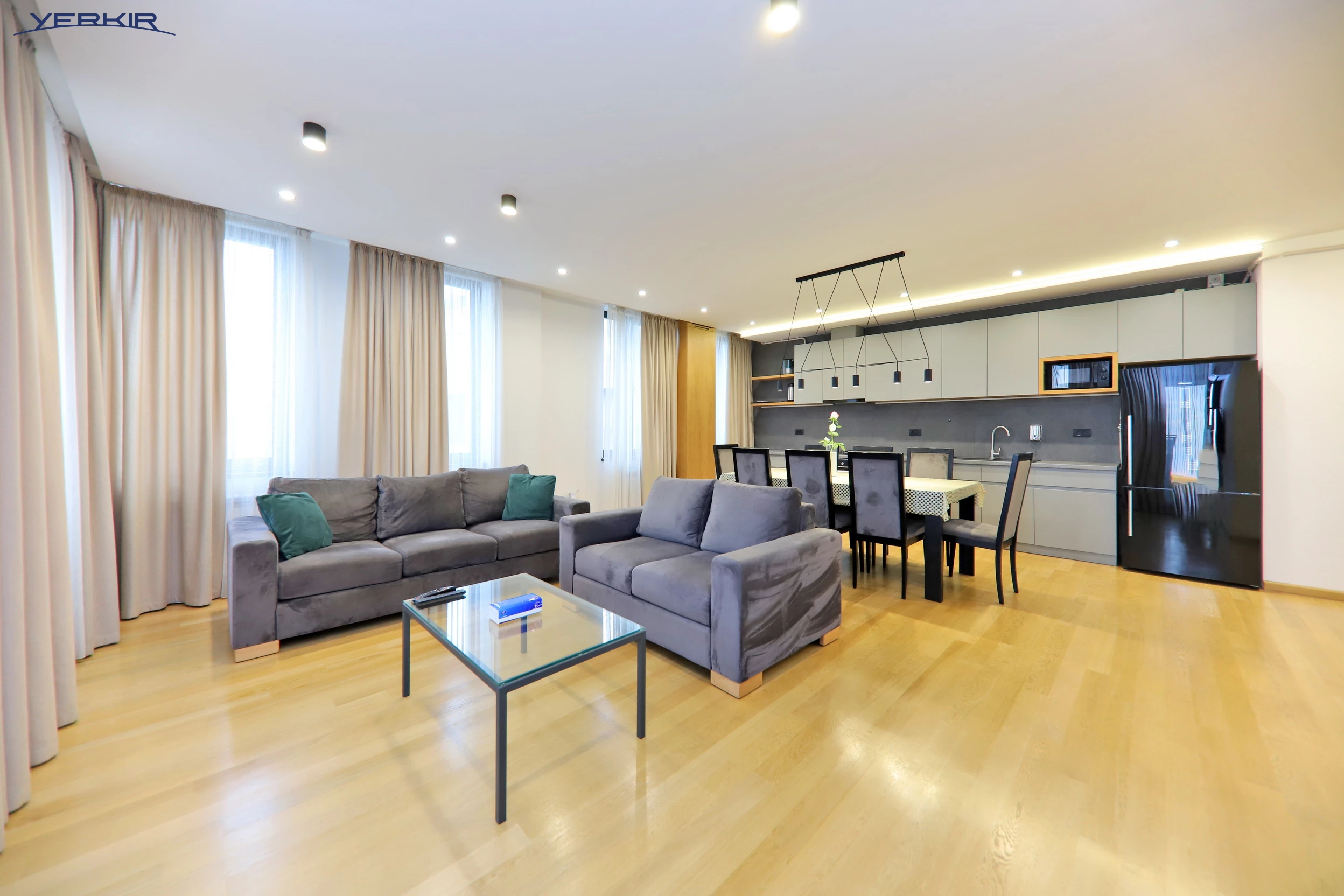 Apartments Code: 5+312443