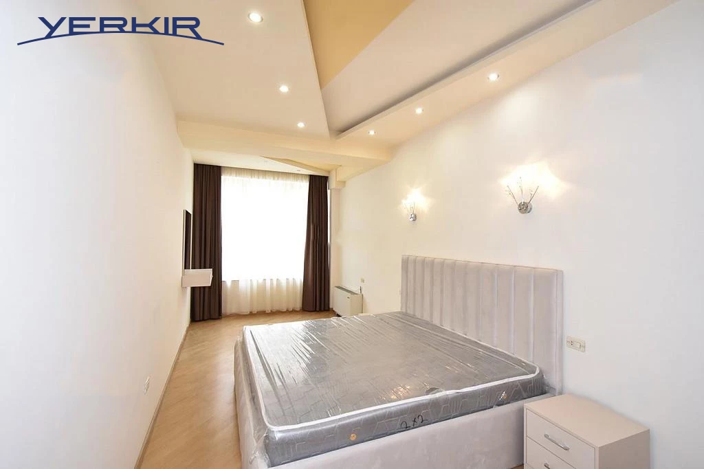 Apartments Code: 5+407711