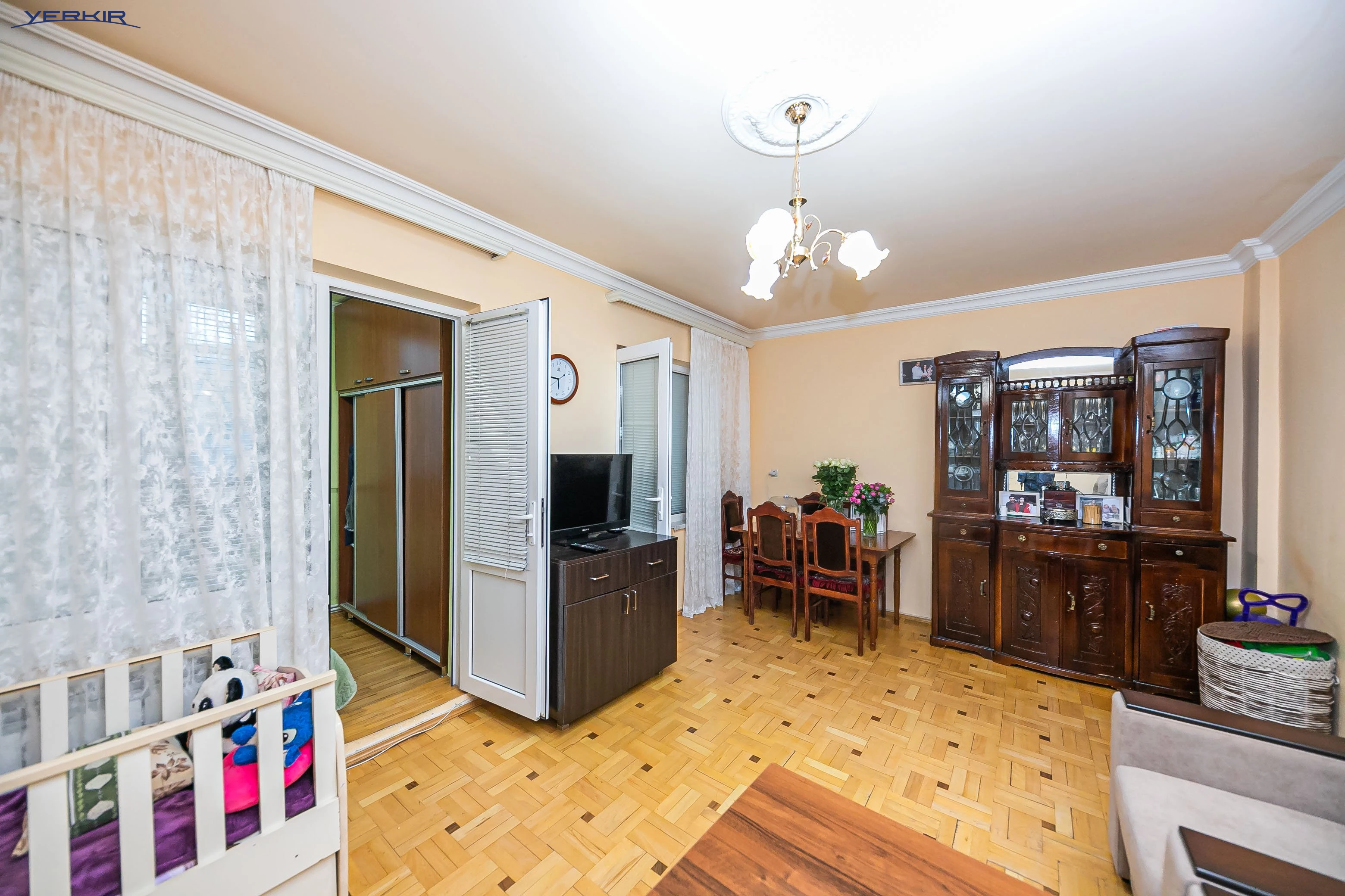 Apartments Code: 9+120679