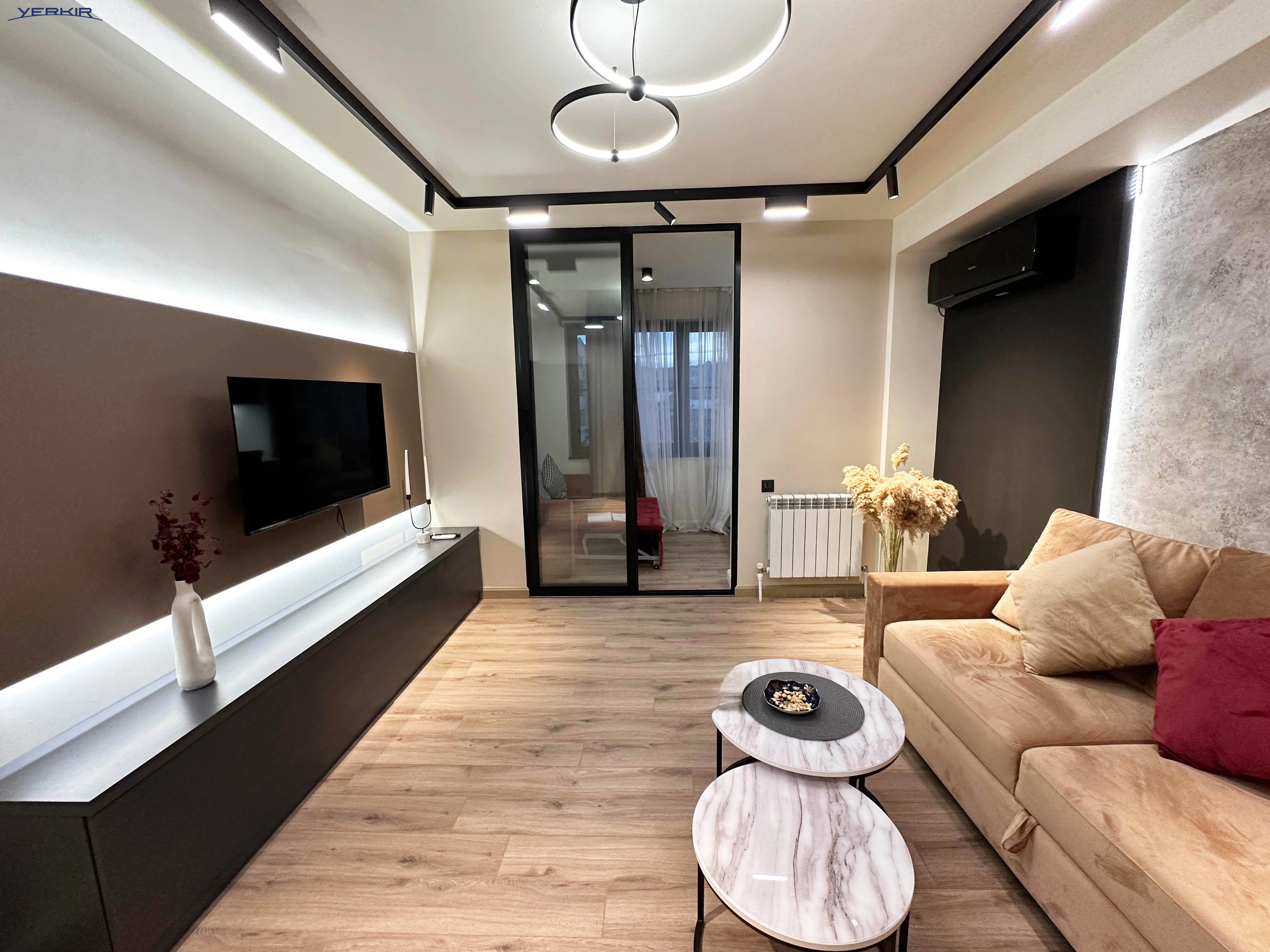 Բնակարաններ Կոդ` 1+218224