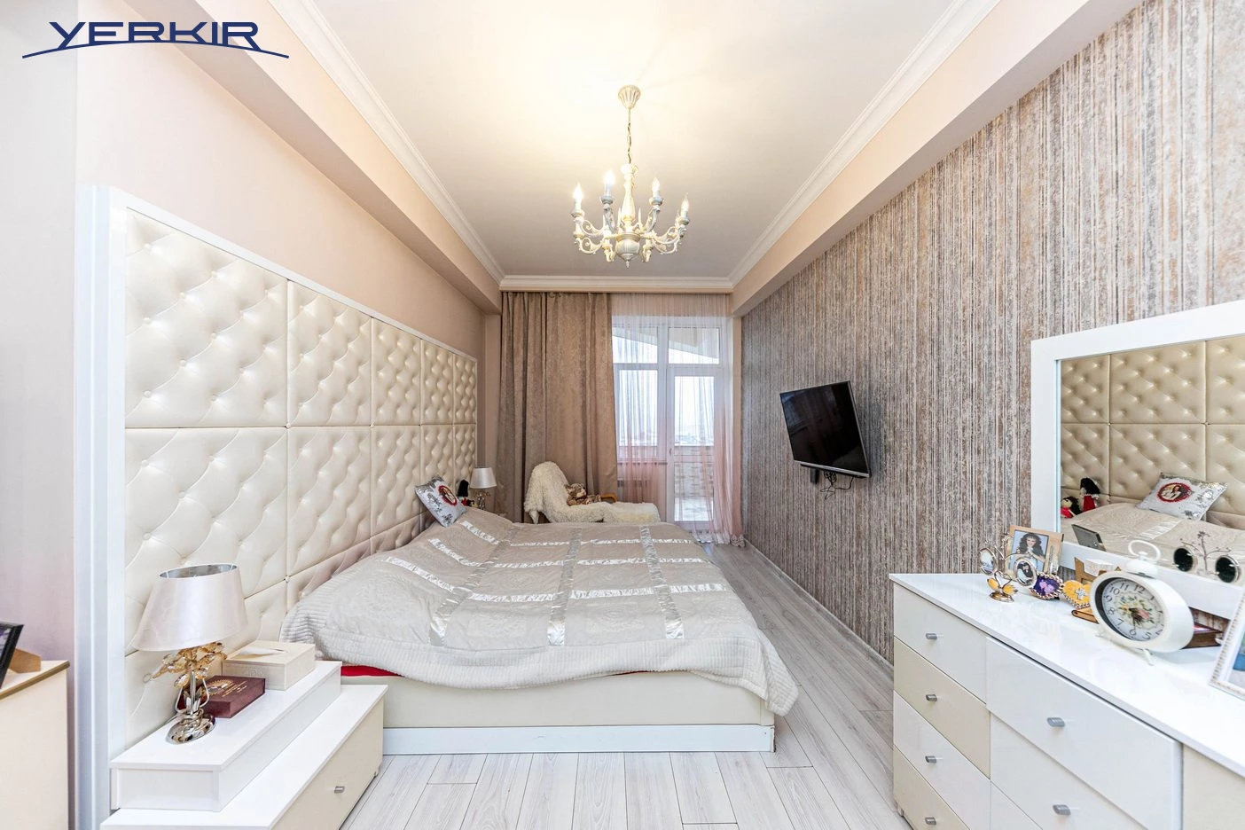 Apartments Code: 9+3558715