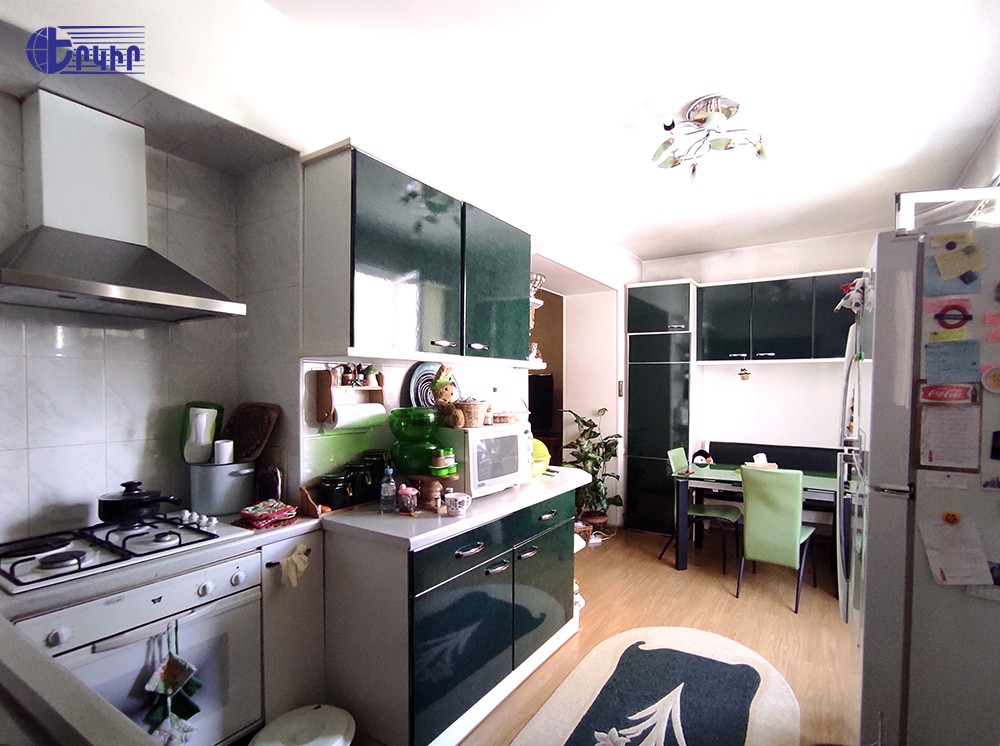 Բնակարաններ Կոդ` 10+21656