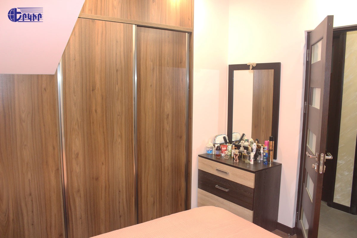 Apartments Code: 9+80033