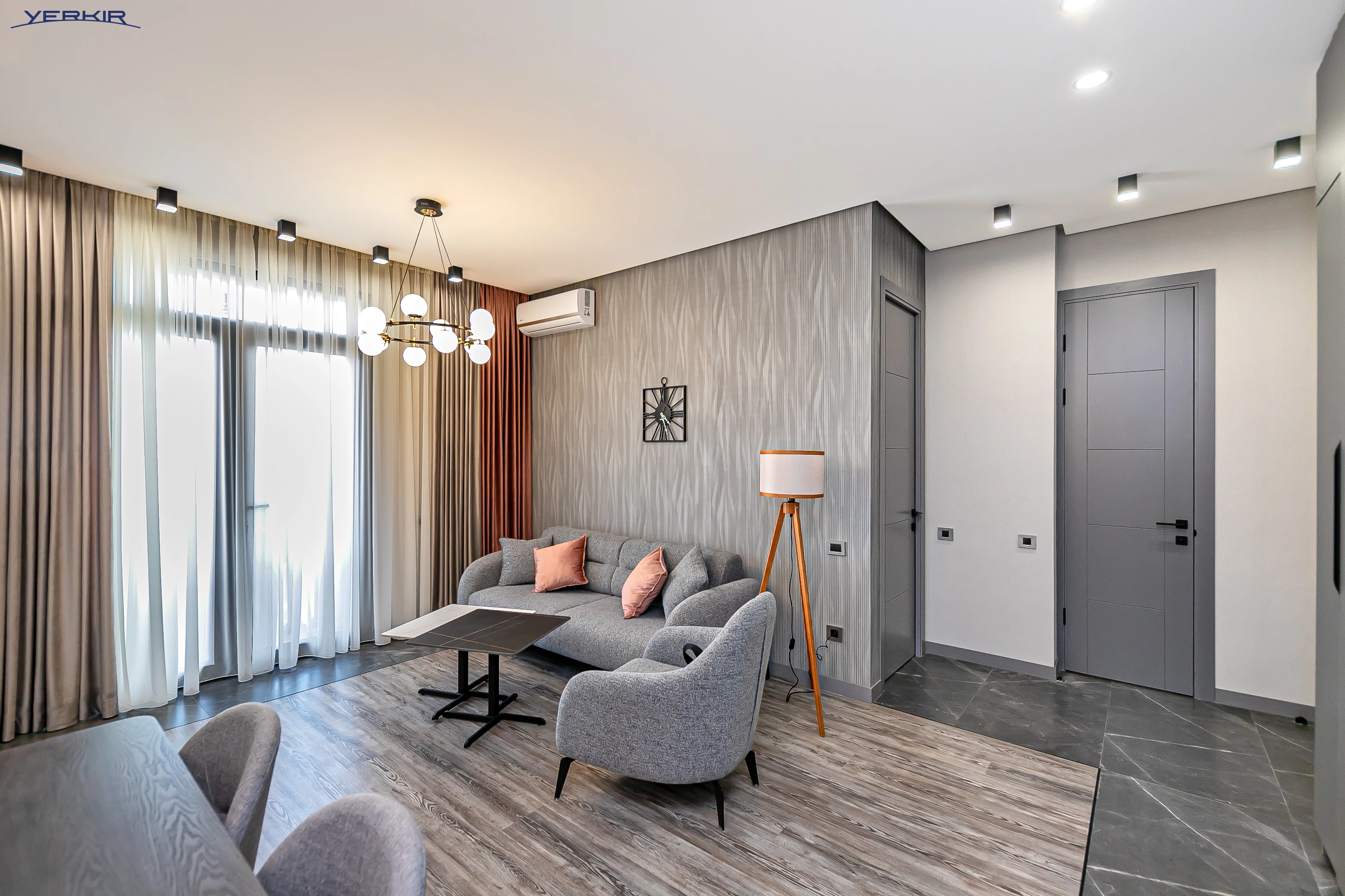 Apartments Code: 5+115778