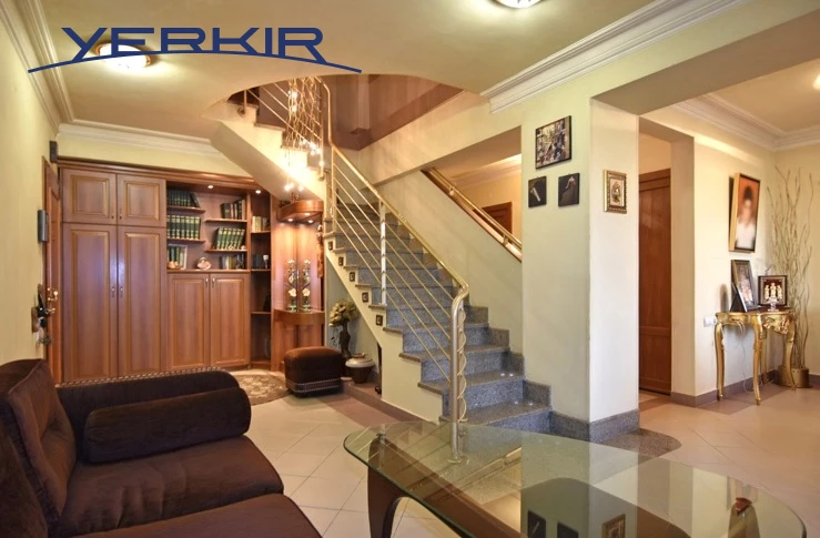 Բնակարաններ Կոդ` 10+411094