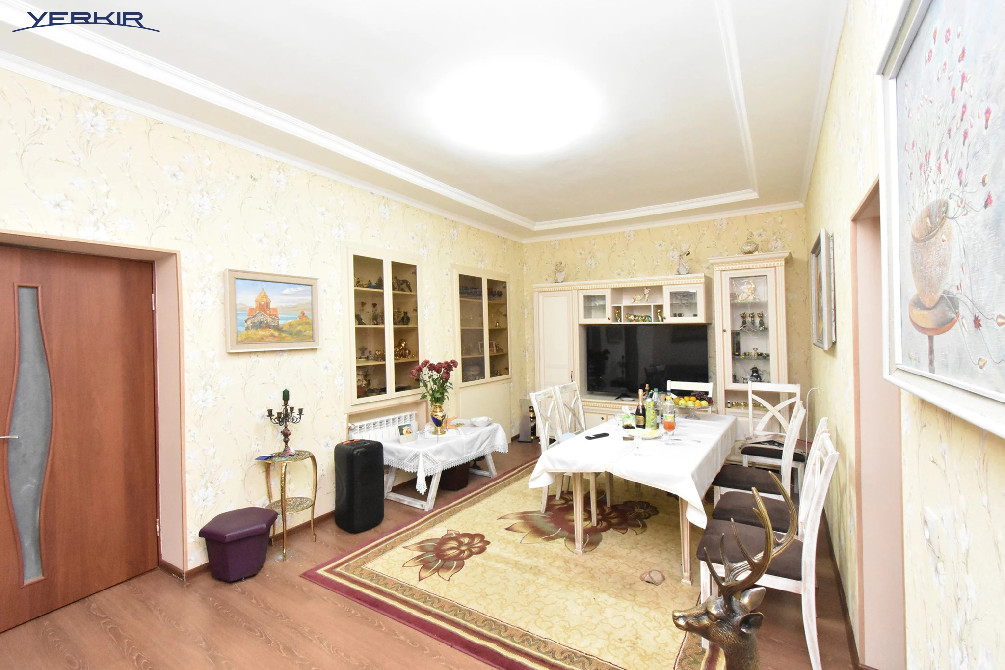 Առանձնատներ Կոդ` 3+521195