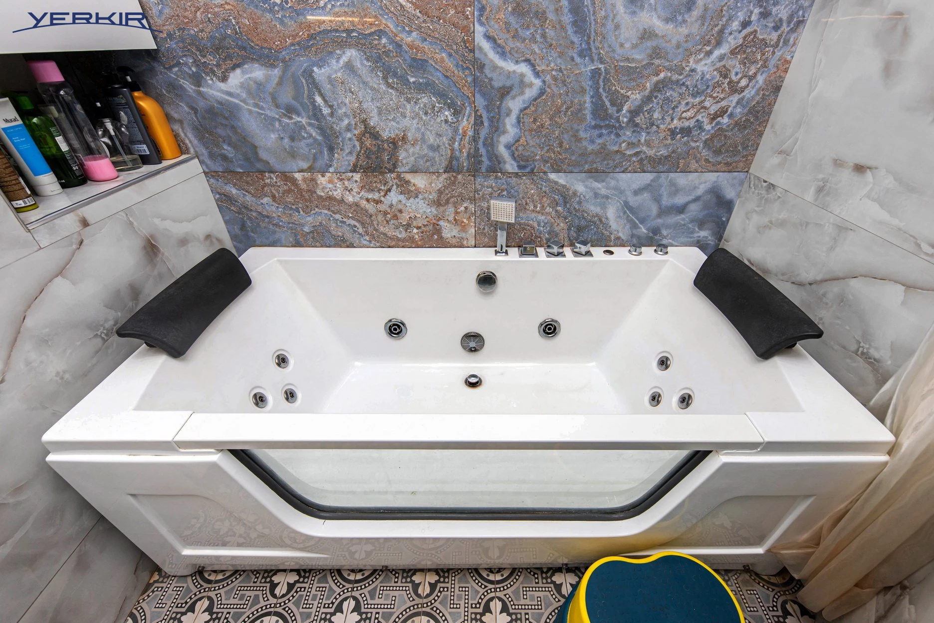 Apartments Code: 9+212056