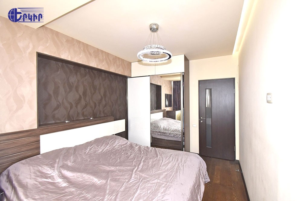 Բնակարաններ Կոդ` 10+302298