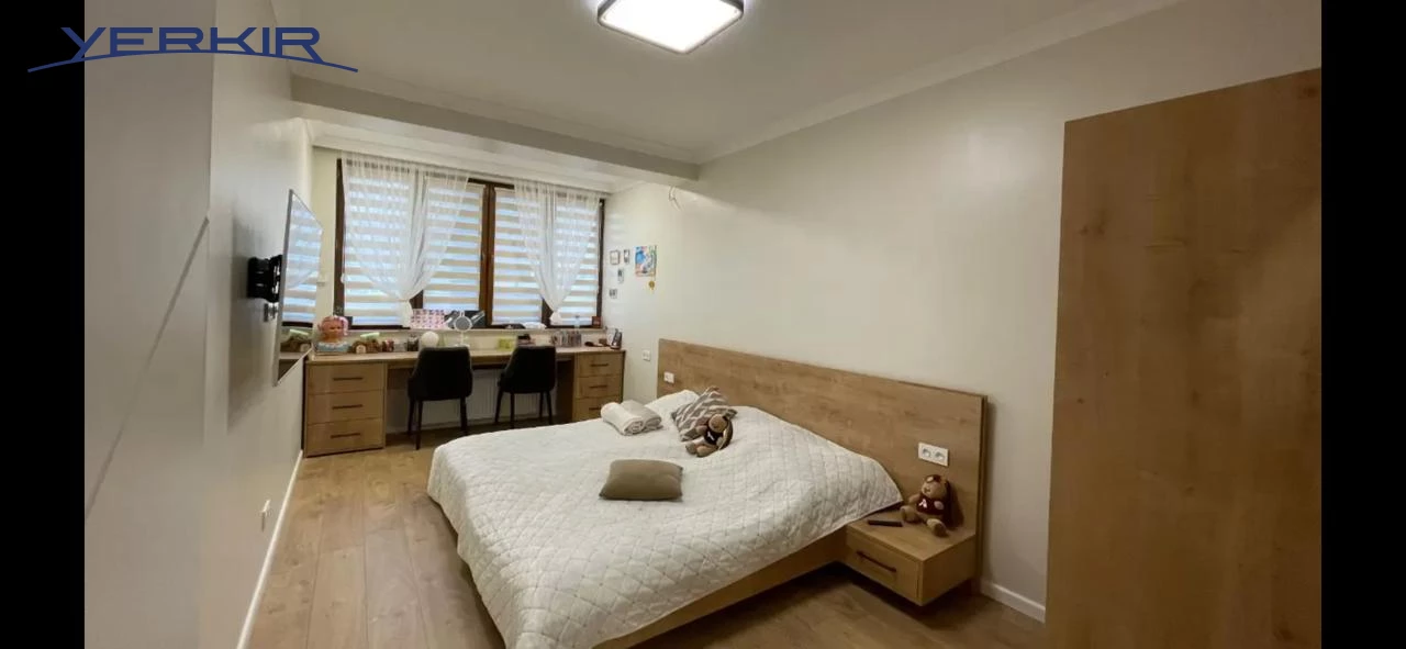 Բնակարաններ Կոդ` 10+3904609