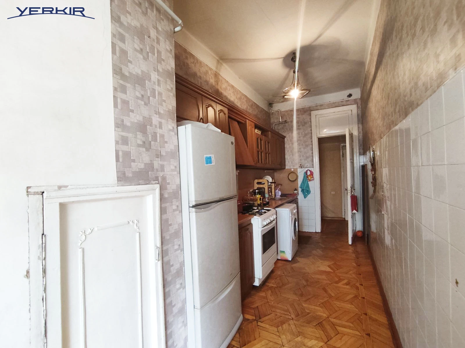 Apartments Code: 9+217280