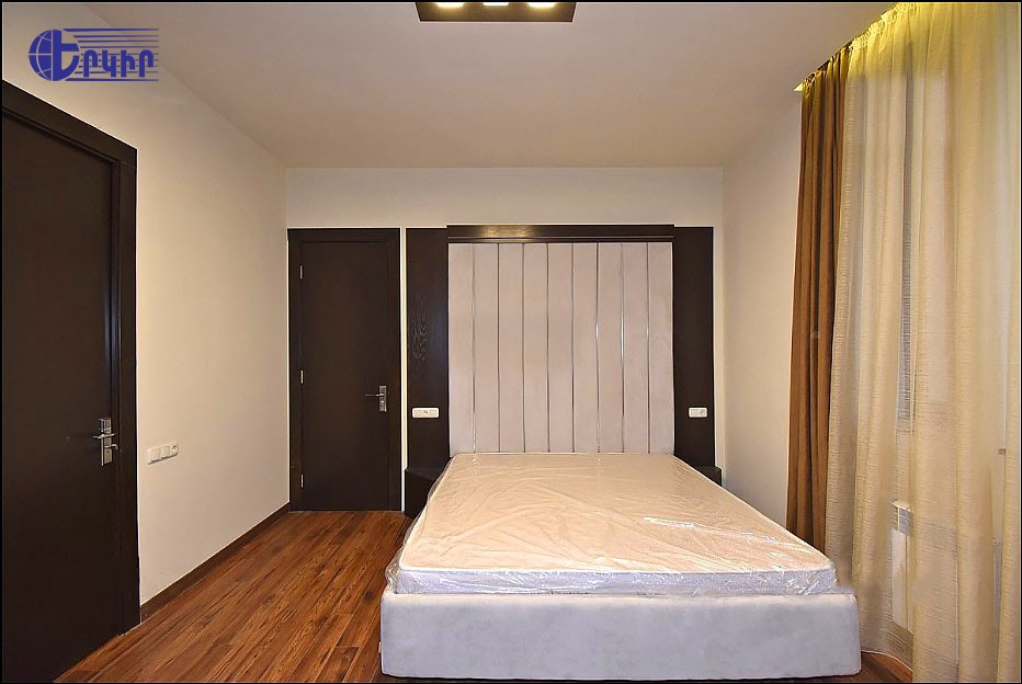 Առանձնատներ Կոդ` 5+50149