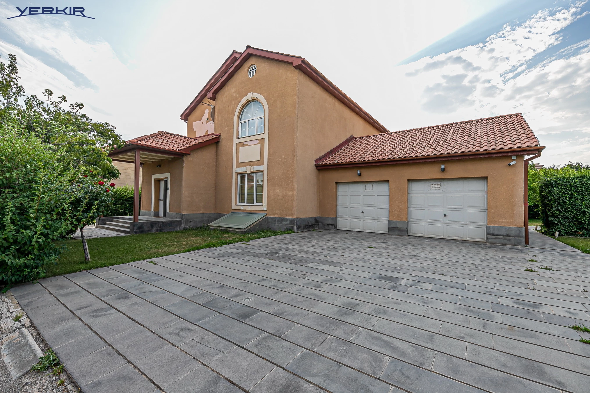 Առանձնատներ Կոդ` 5+519027