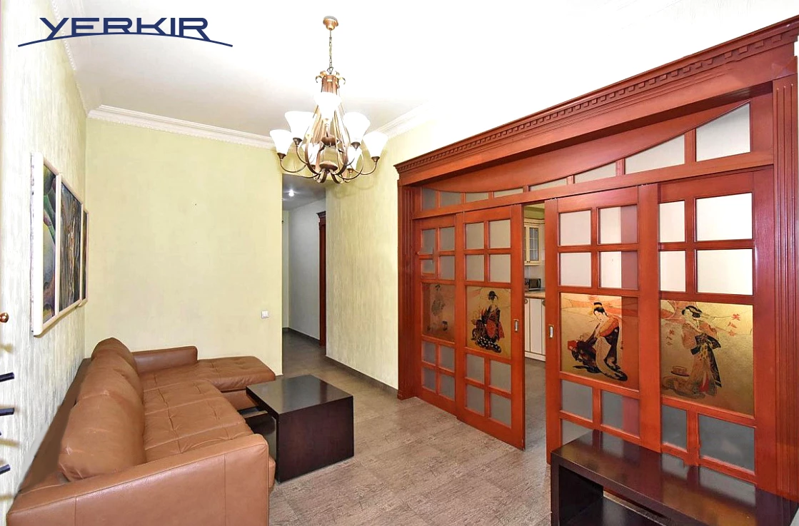 Բնակարաններ Կոդ` 5+308400