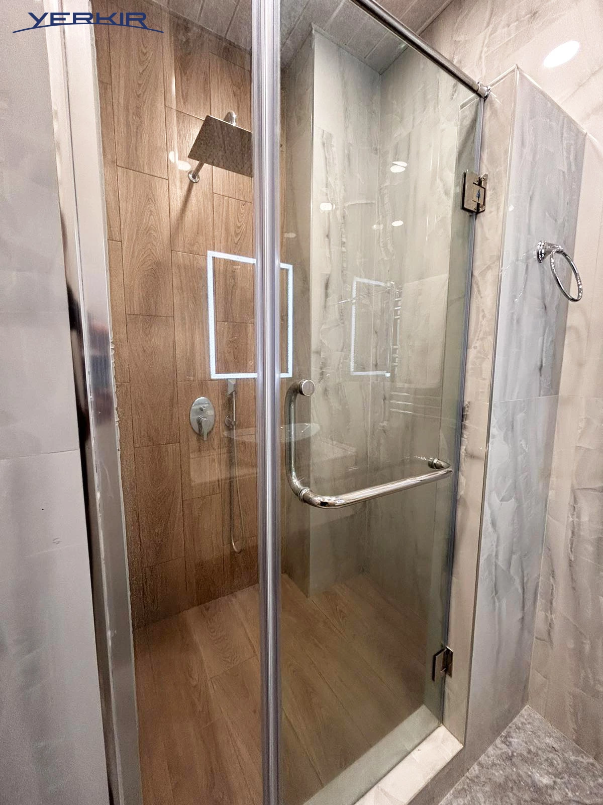 Apartments Code: 5+214365