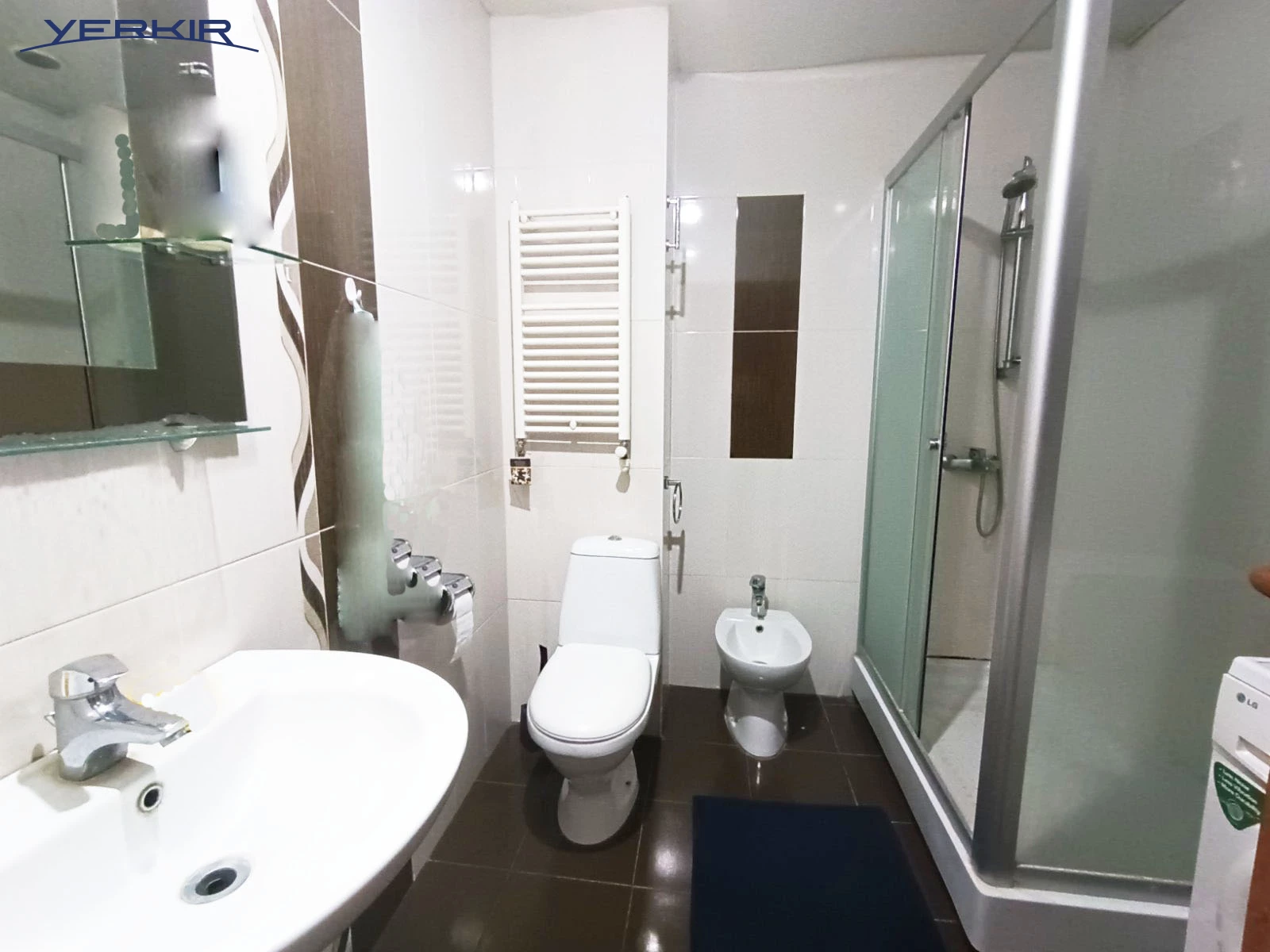 Apartments Code: 9+218013