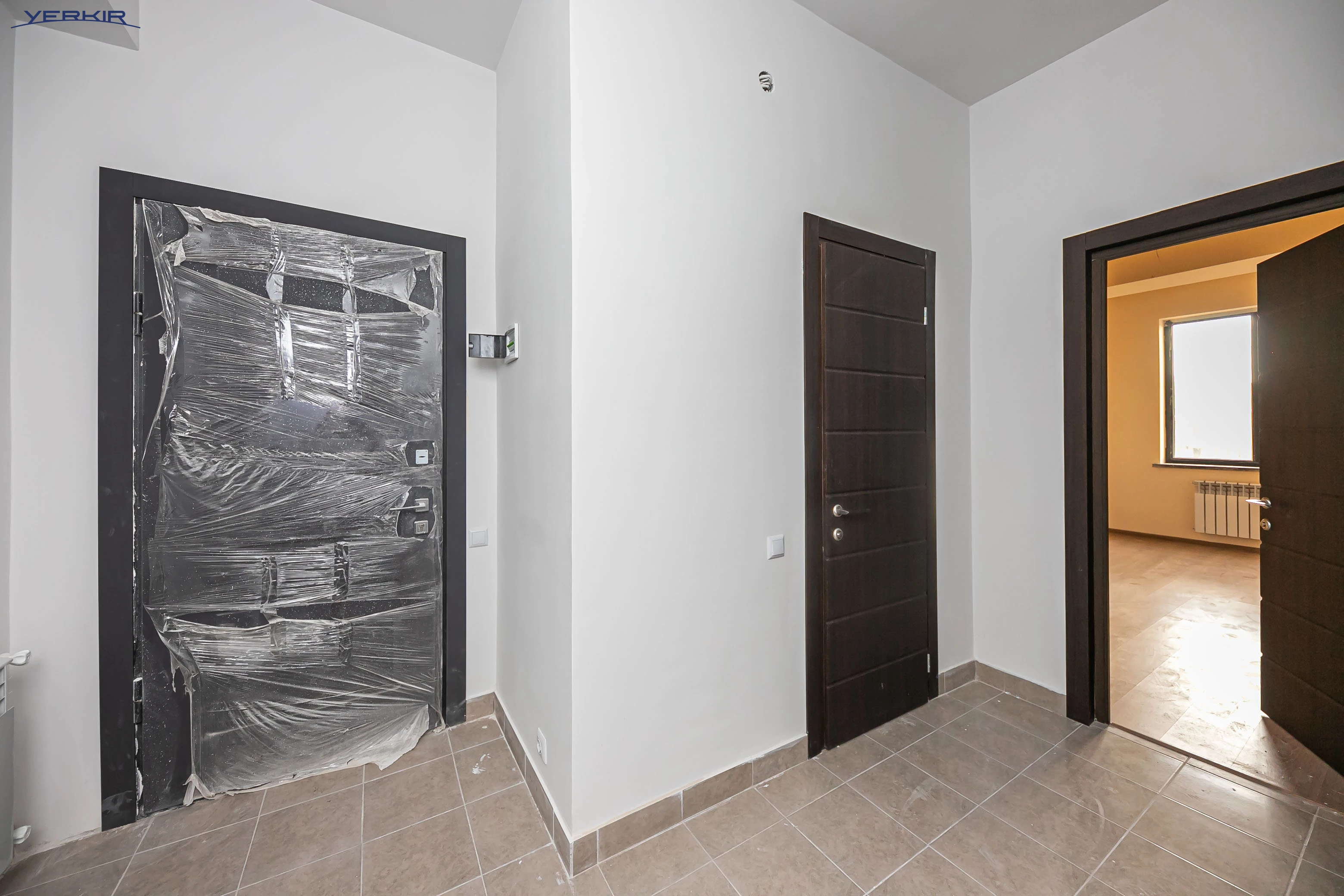 Apartments Code: 10+421651