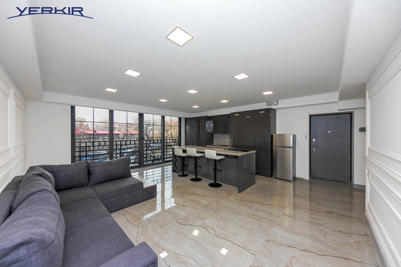 Բնակարաններ Կոդ` 5+215285