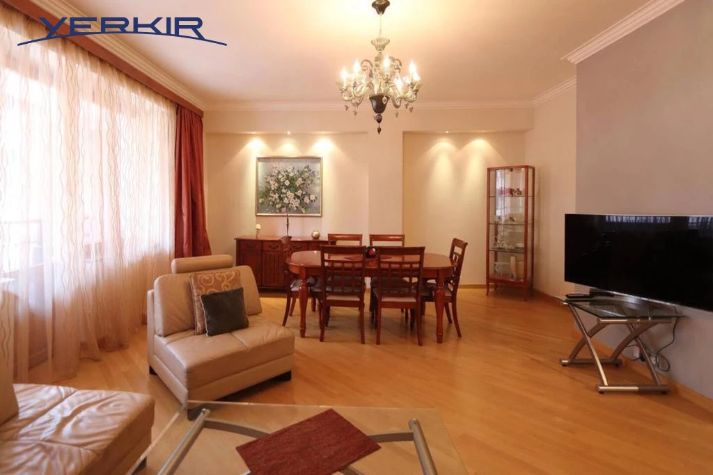 Բնակարաններ Կոդ` 5+409909