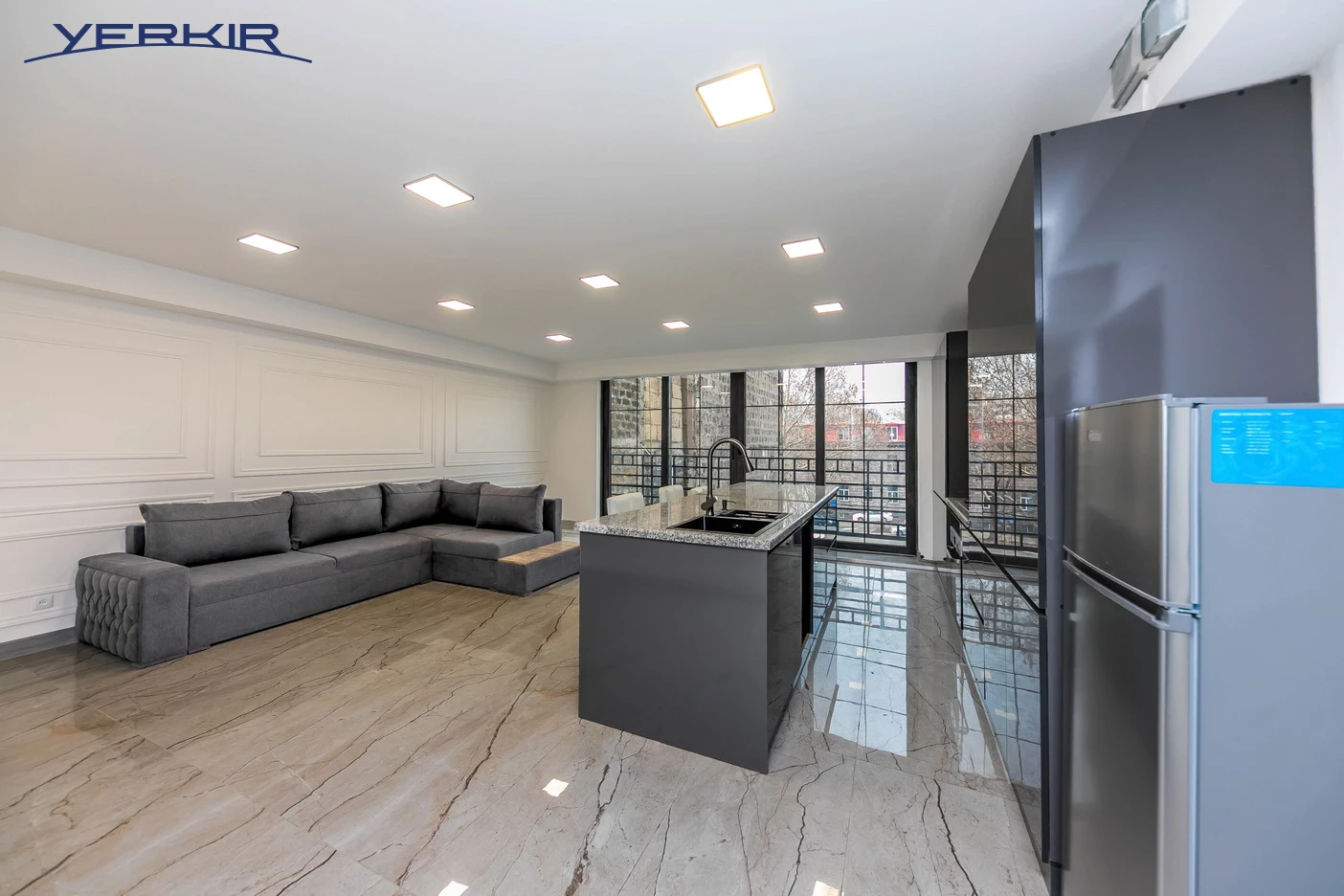 Բնակարաններ Կոդ` 5+215285