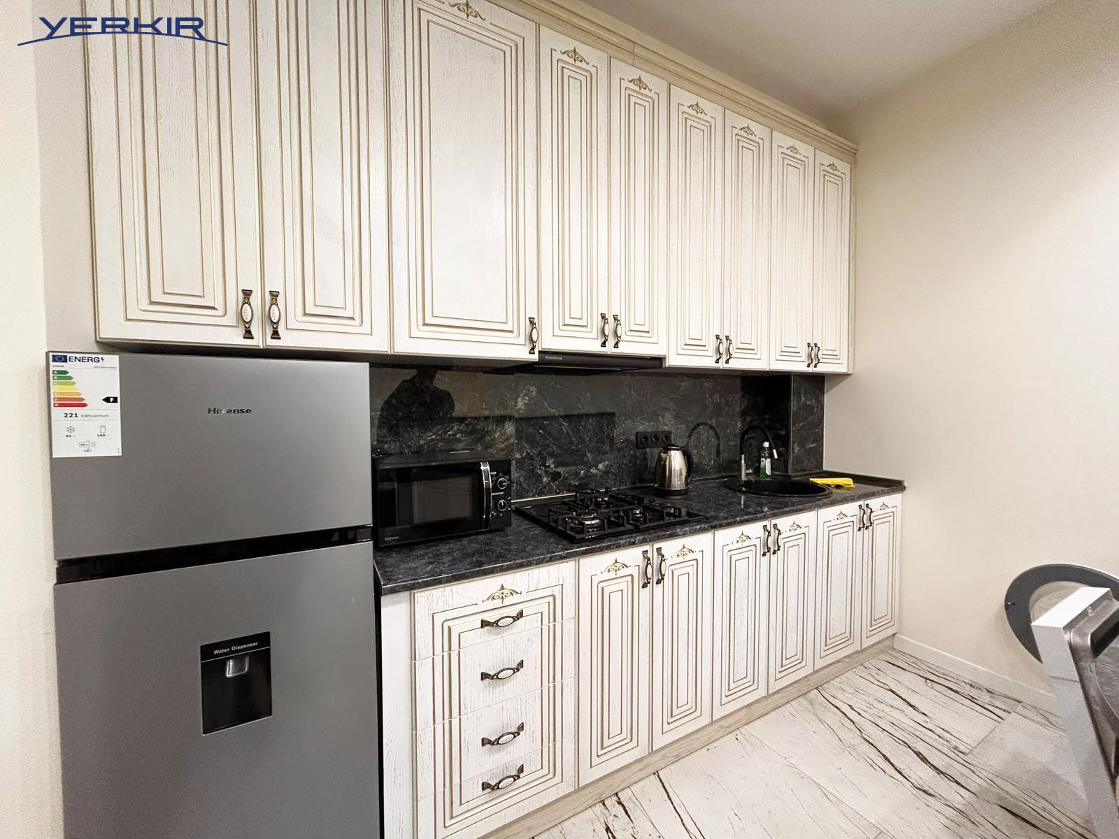 Apartments Code: 5+214365