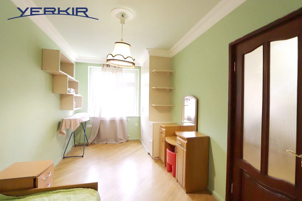 Apartments Code: 4+309319