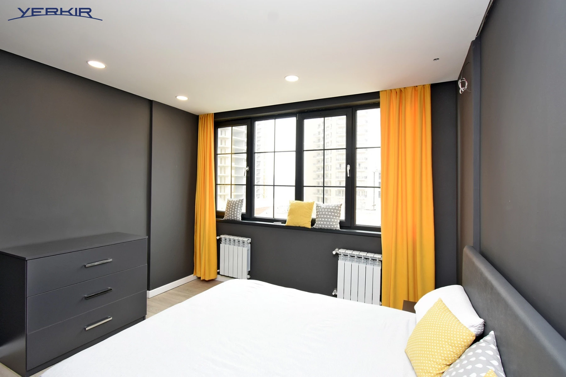 Apartments Code: 5+313426