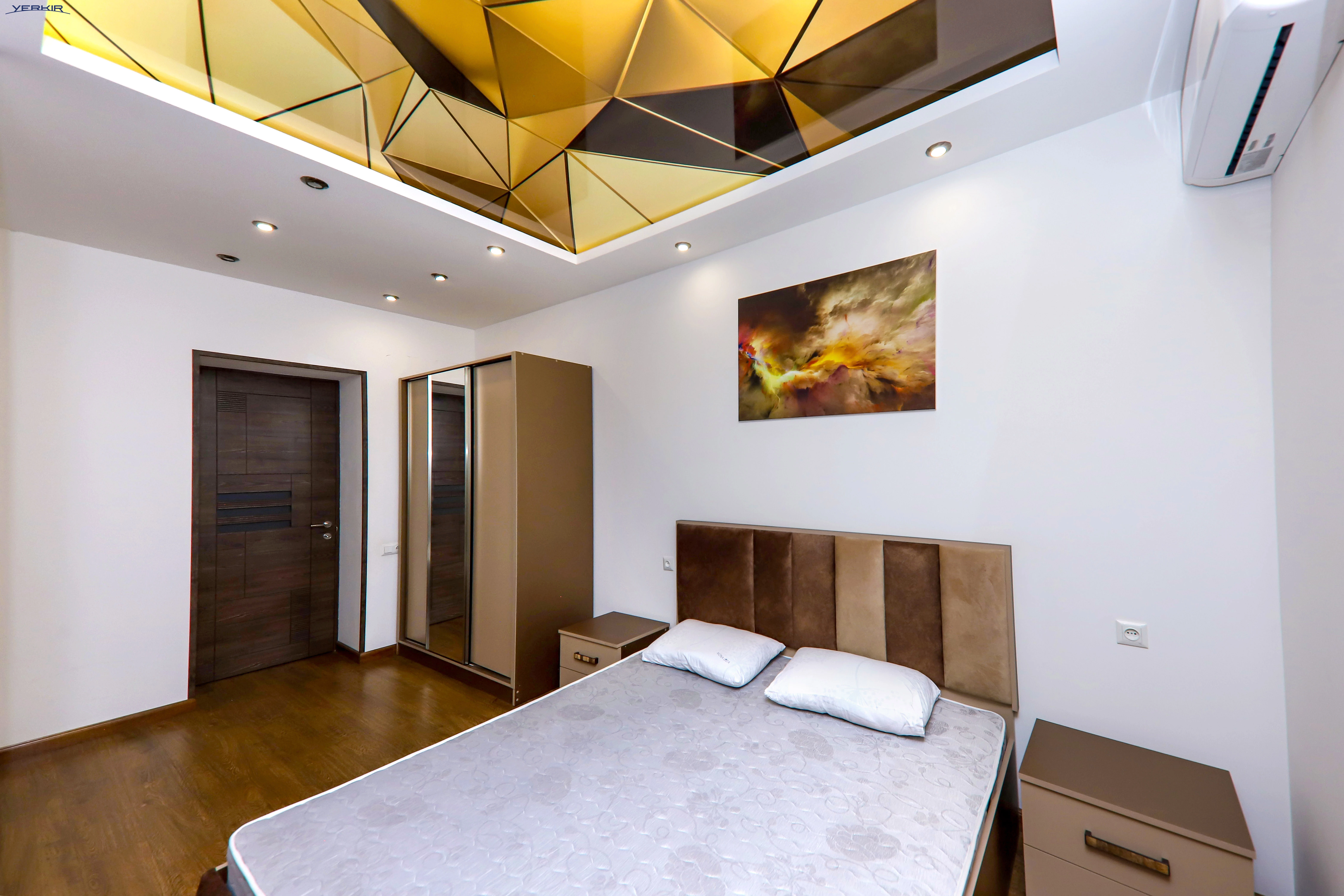 Квартиры Код 5+207851