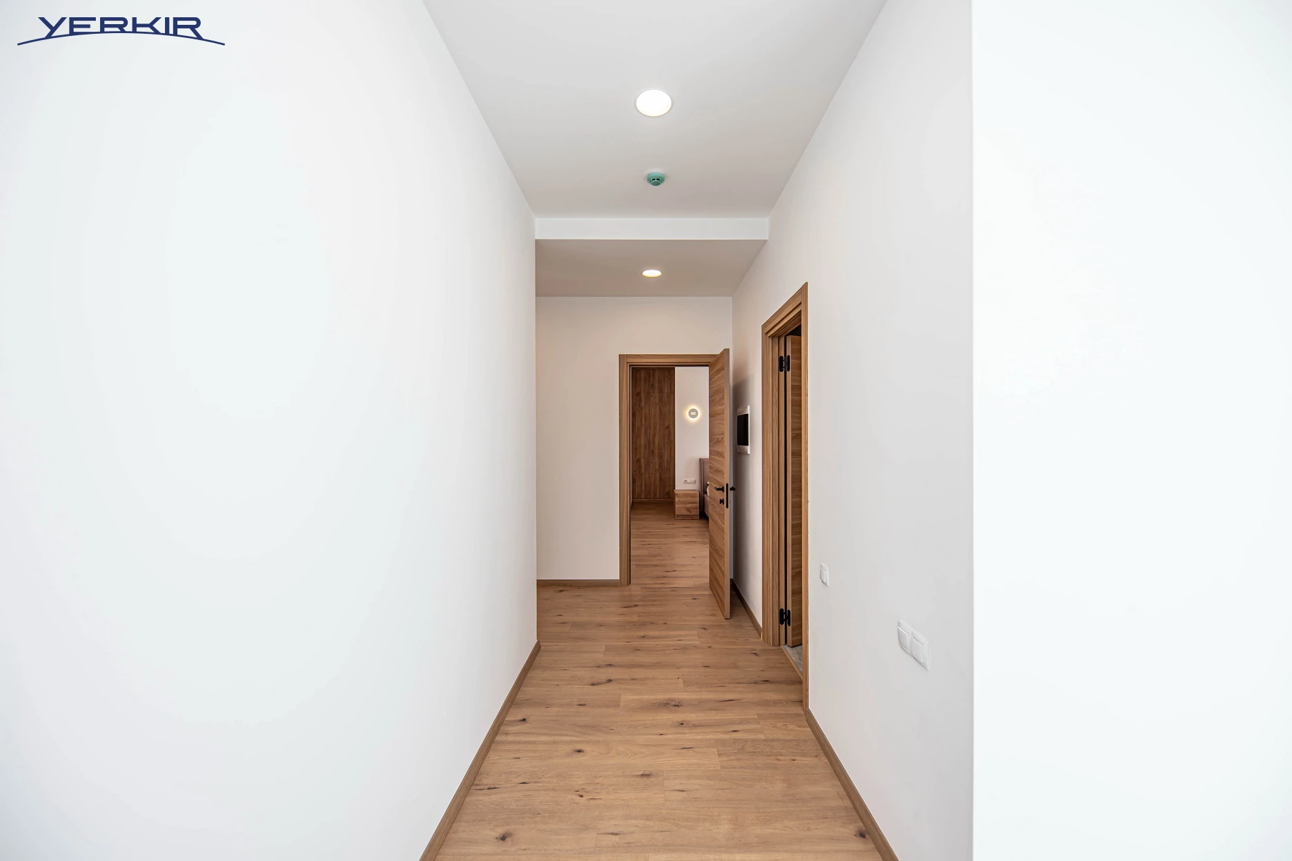 Առանձնատներ Կոդ` 5+513737