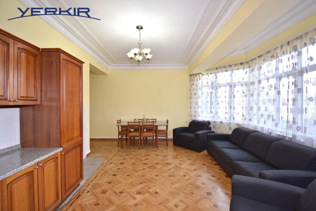 Բնակարաններ Կոդ` 10+807970