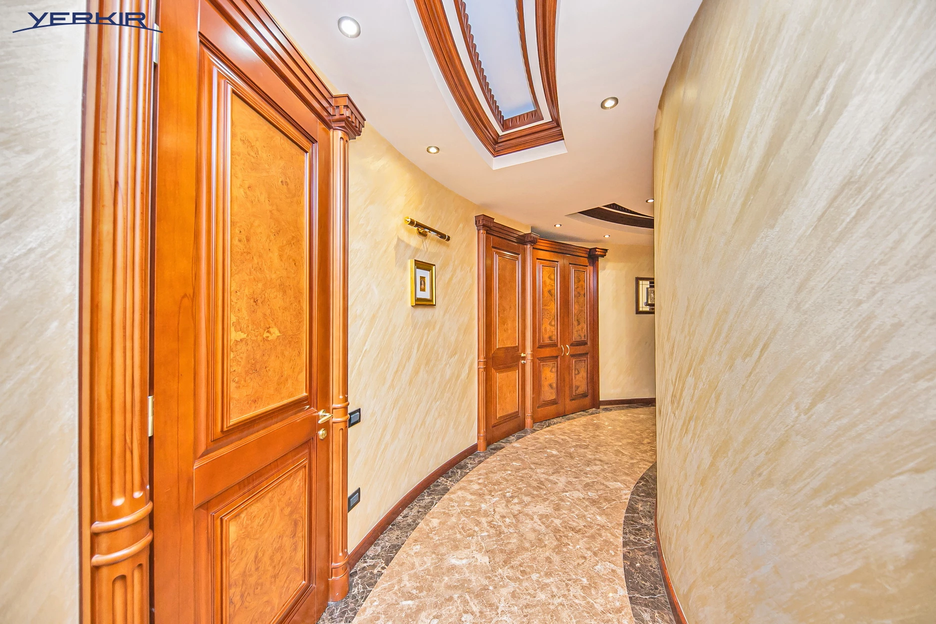 Apartments Code: 5+418185