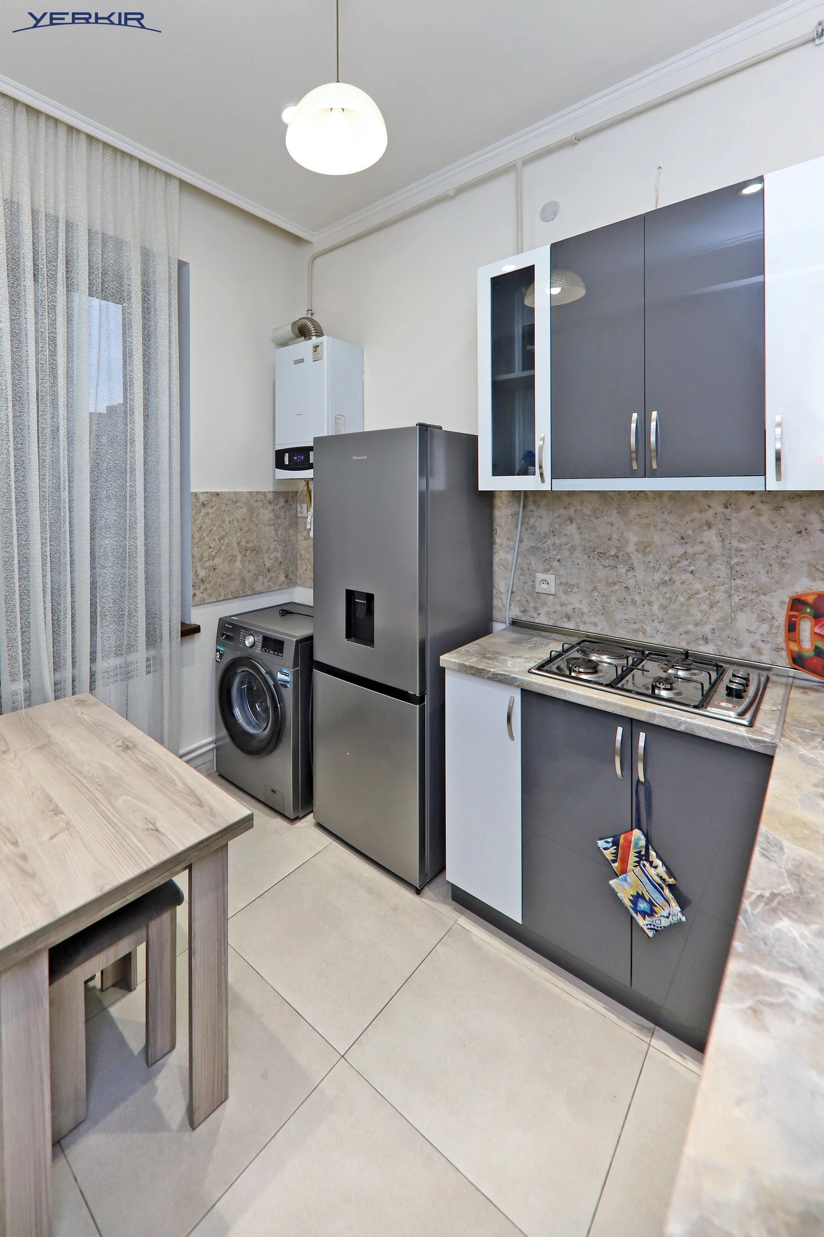 Apartments Code: 8+209866