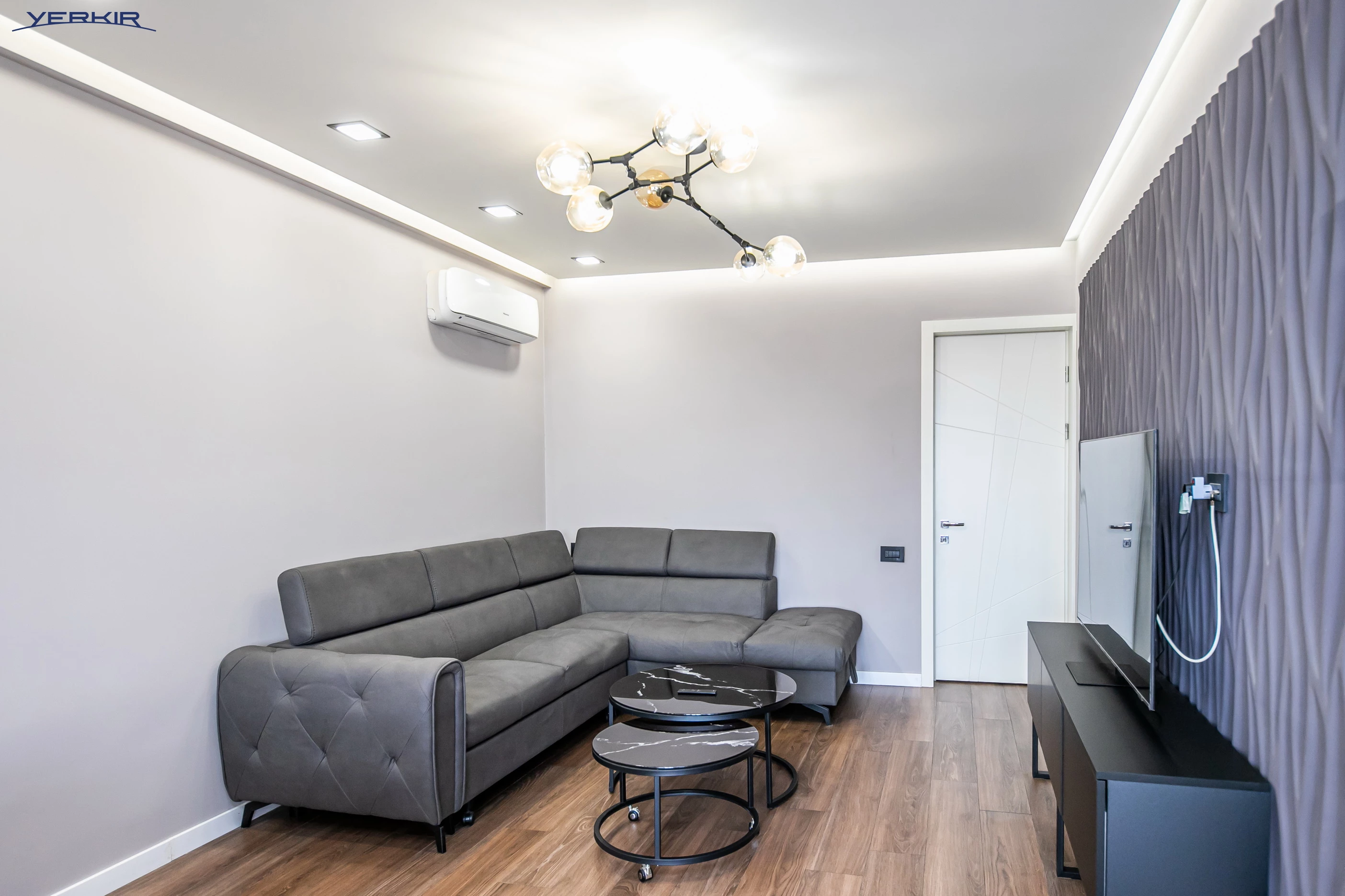 Apartments Code: 5+316054