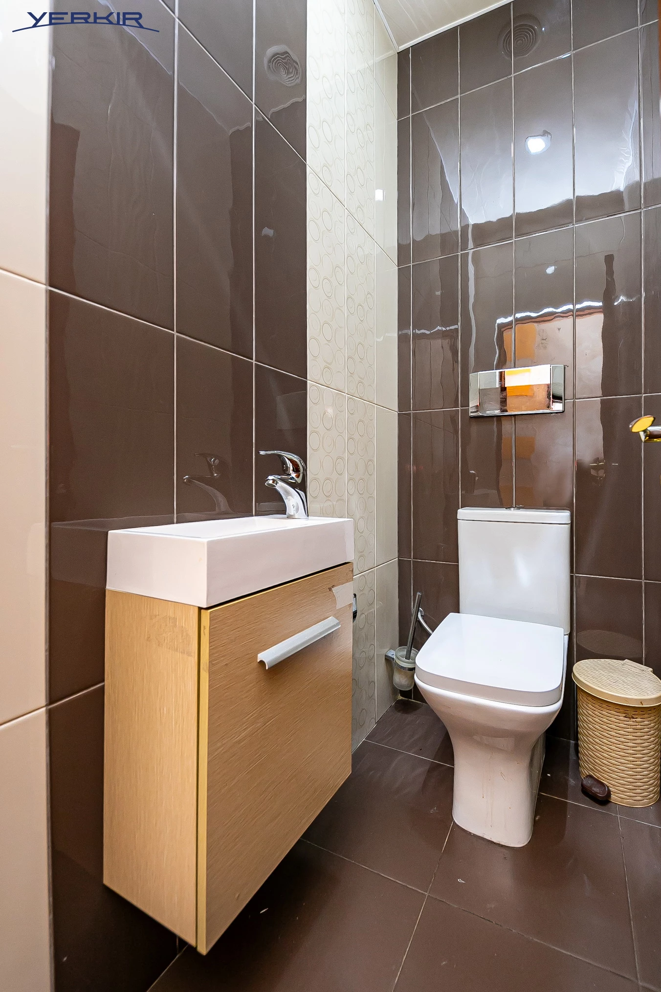 Բնակարաններ Կոդ` 5+317049