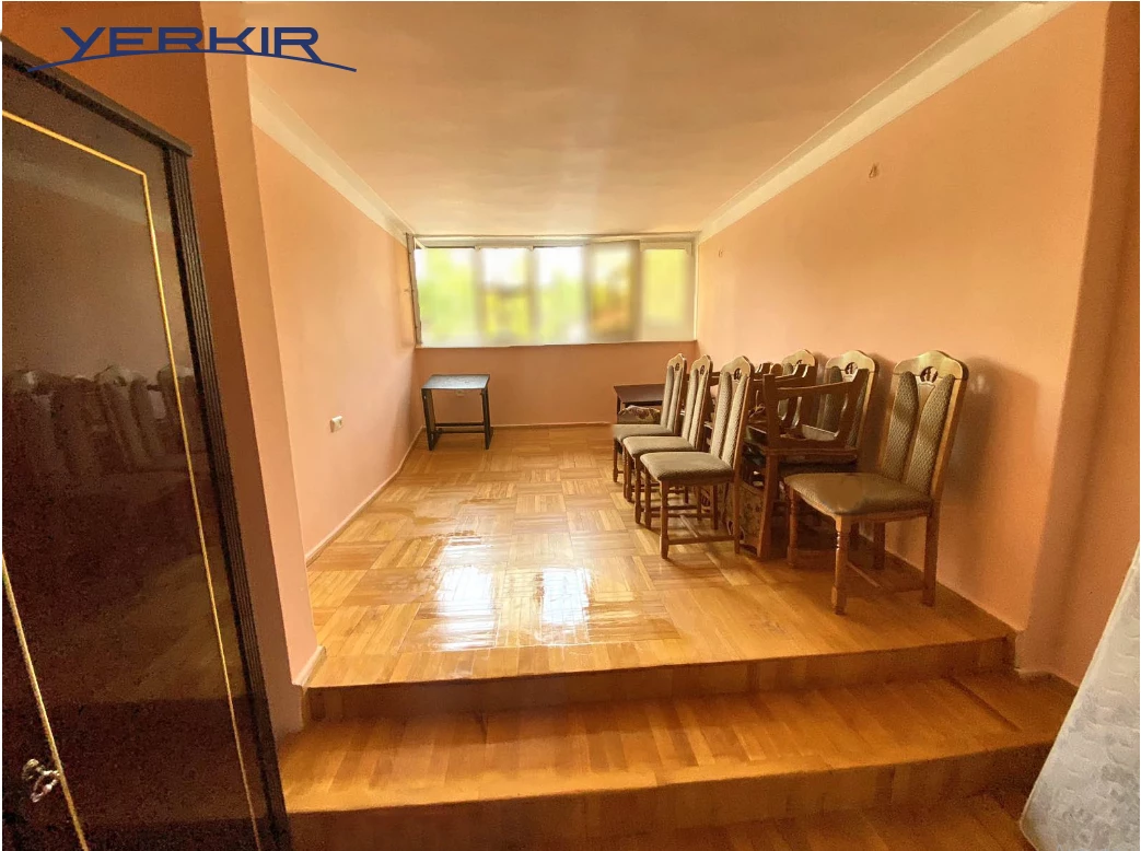 Apartments Code: 10+418108