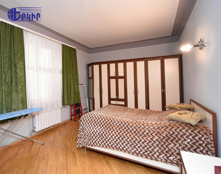 Apartments Code: 10+2471490