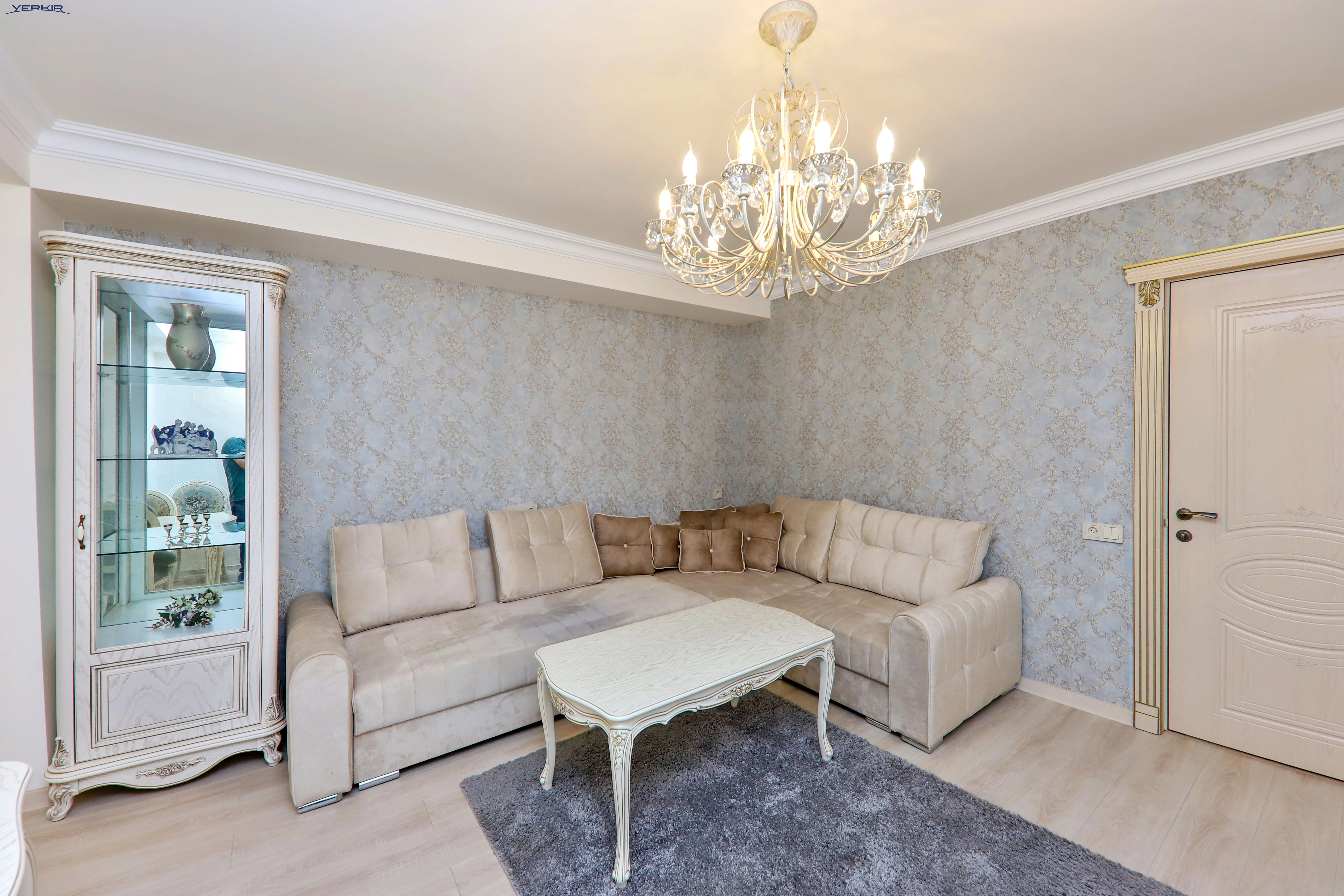 Բնակարաններ Կոդ` 5+310233