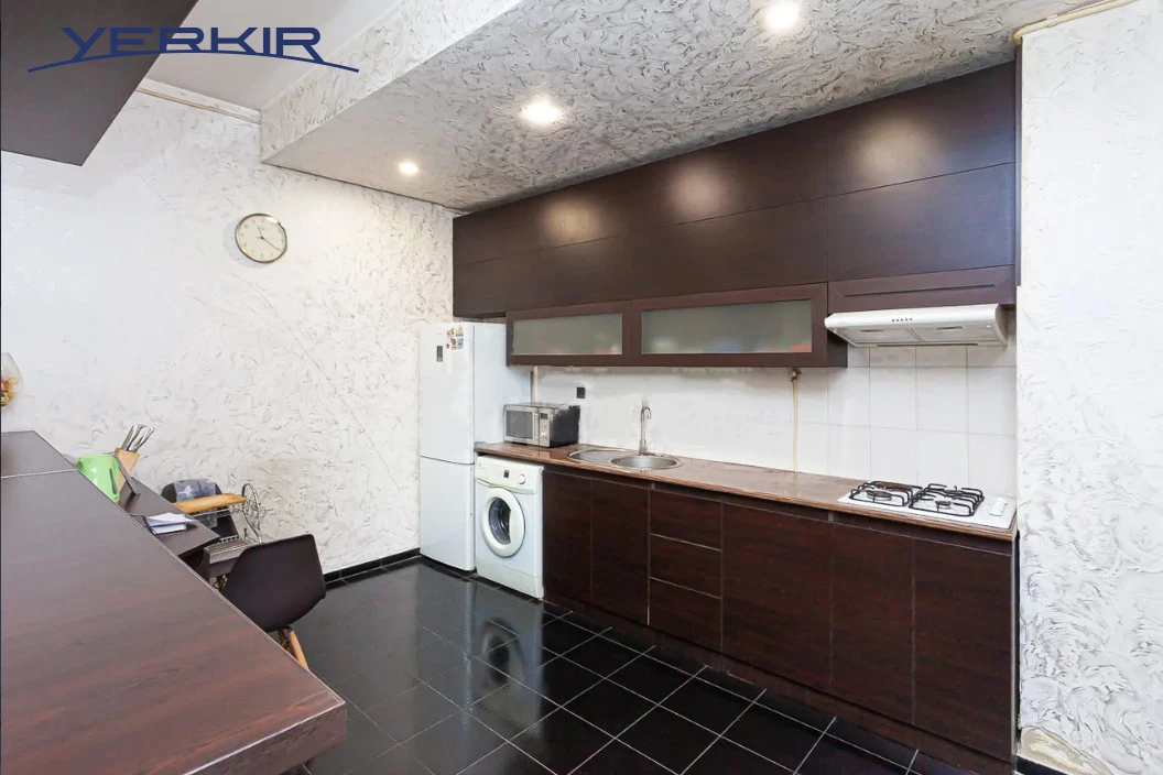 Apartments Code: 5+213925