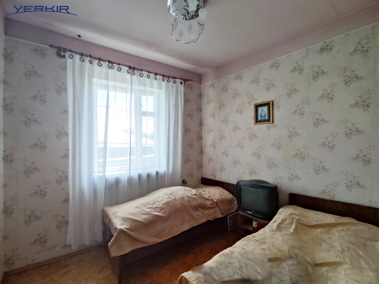 Առանձնատներ Կոդ` 9+518087