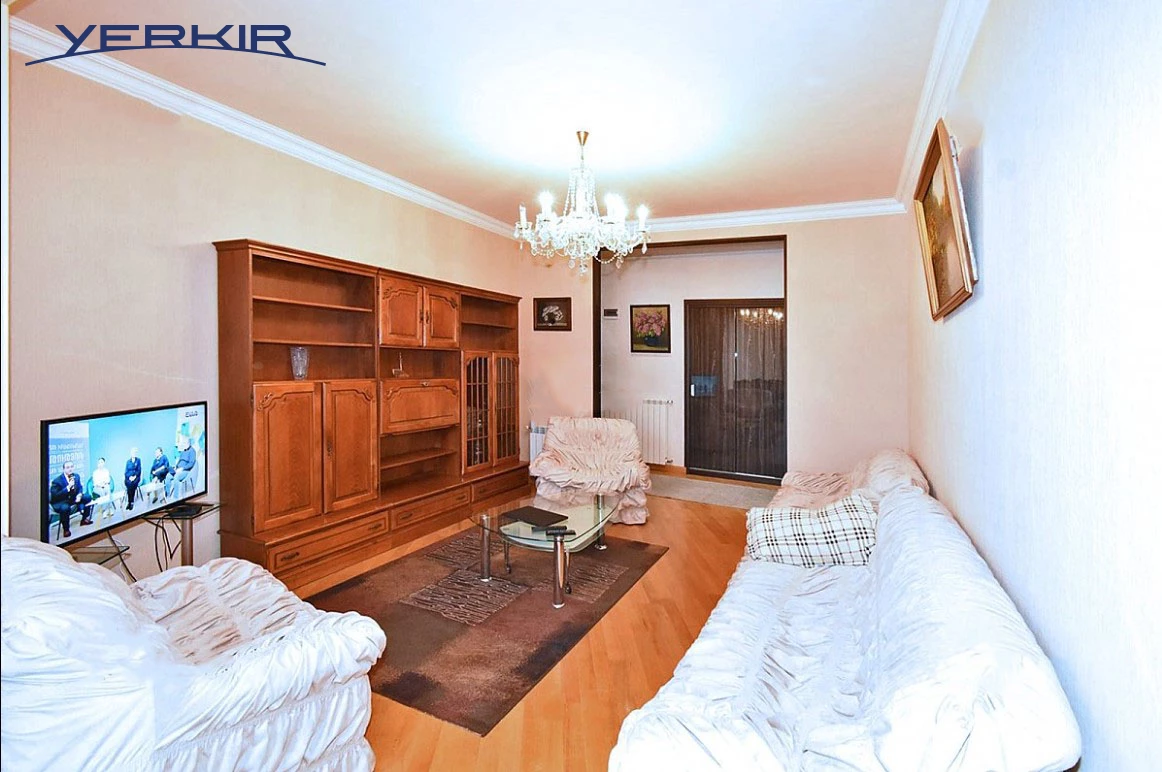 Բնակարաններ Կոդ` 5+21257