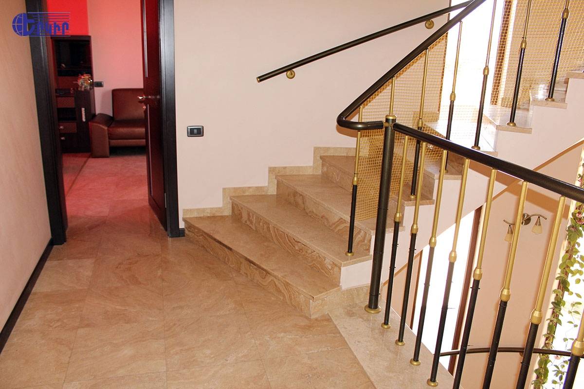 Առանձնատներ Կոդ` 4+50823